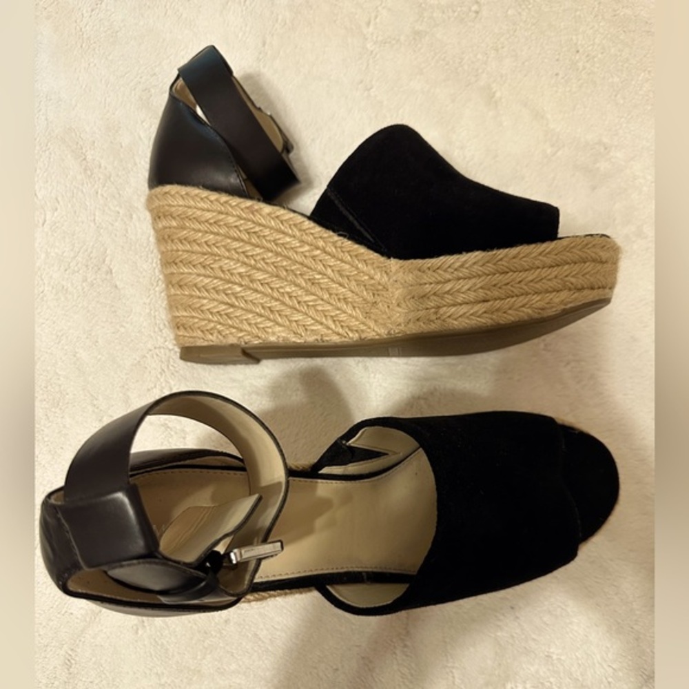 Marc Fisher black suede and leather espadrilles NWOT Size 9.5 Excellent condit.